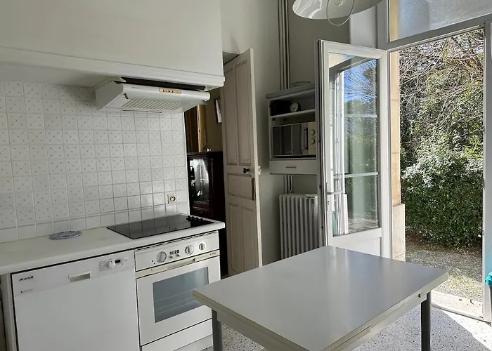 La Maison D'ulysse Saint-Hippolyte-de-Caton